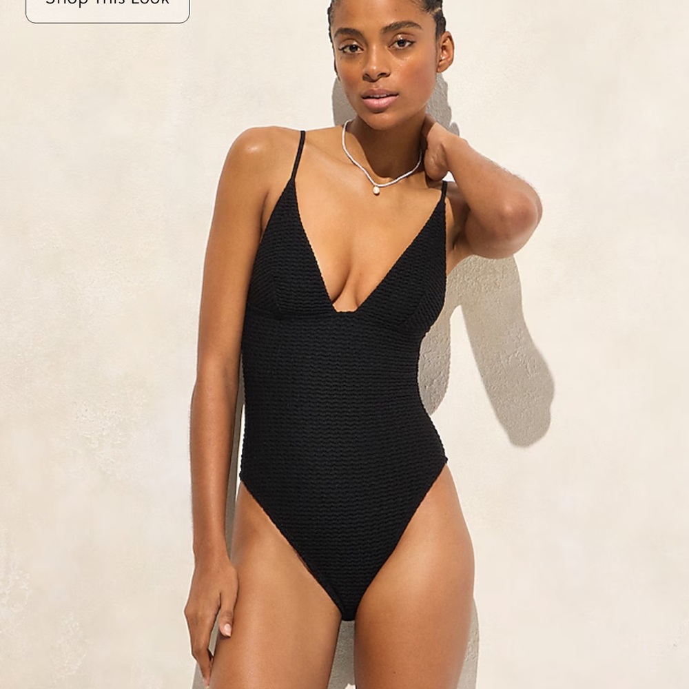 J Crew Plunge crochet one-piece Elegant Black Swimsuit size 22 new with tags NWT